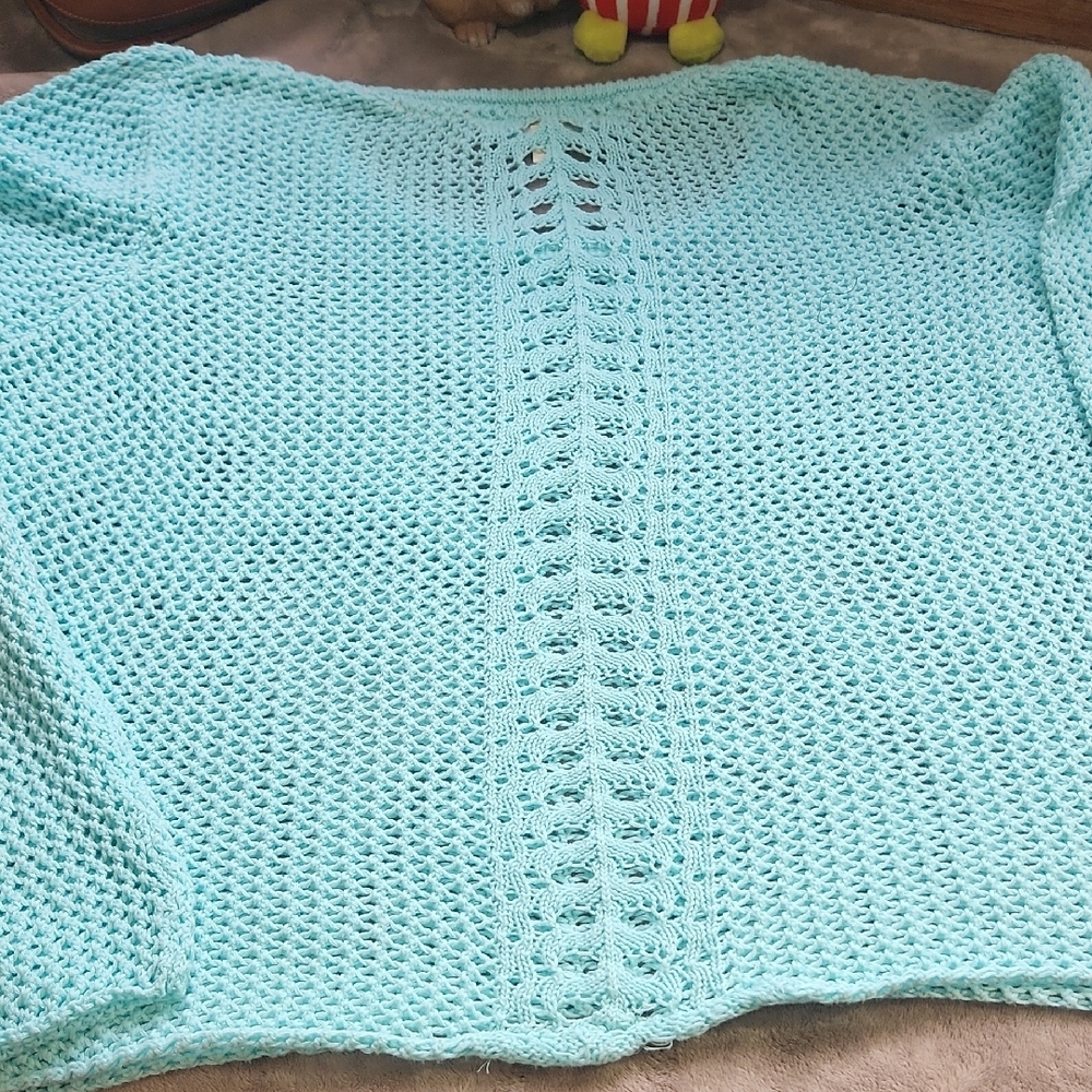 Aqua L-O-O-S-E Knit Women's Sweater: Beautiful. - Picture 5 of 6